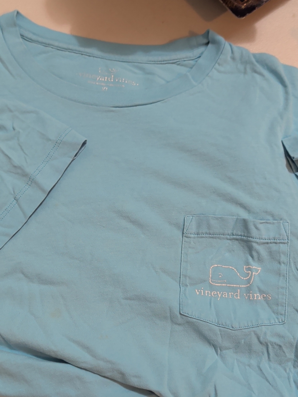 Vineyard Vines Men's Pocket Tee in Light Blue